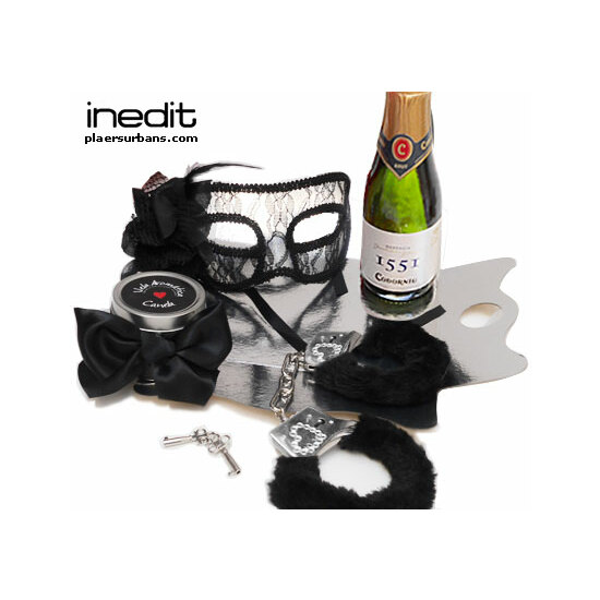 Erotic Kit Venetian Mask With Cava - Black